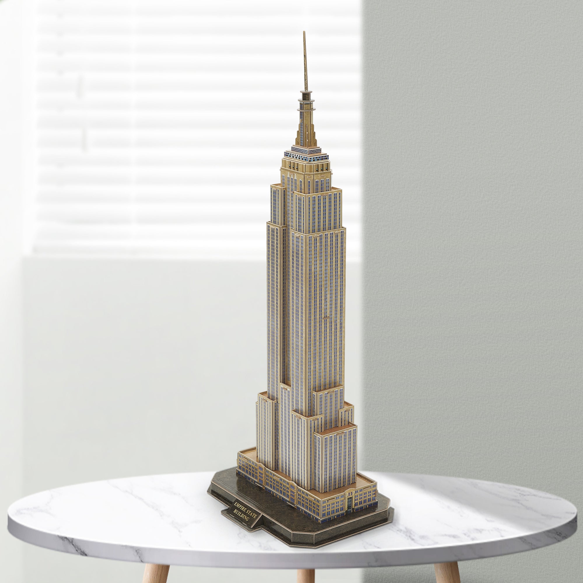 Empire State W/28 pages