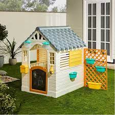 GARDEN PLAYHOUSE WITH FENCE